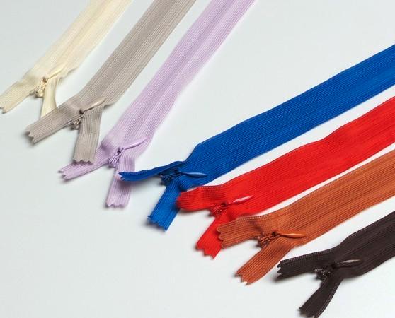 126) 7 Blinde Ritsen 25cm verschillende kleuren, Hobby en Vrije tijd, Naaien en Fournituren, Nieuw, Rits of Sluiting, Ophalen of Verzenden