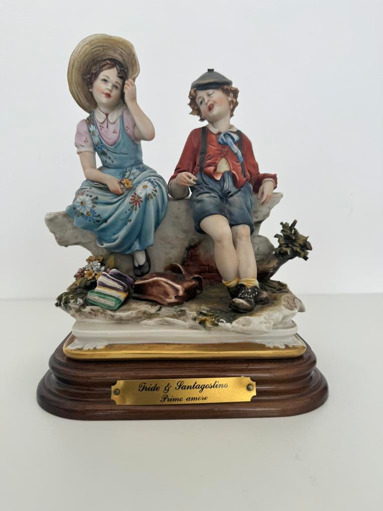 Capodimonte beeld – Tride & Santagostino “Primo amore, Verzamelen, Beelden en Beeldjes, Zo goed als nieuw, Ophalen