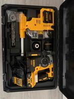 Dewalt boorhamer + stofafzuiging DCH275P2, Doe-het-zelf en Bouw, Ophalen, Zo goed als nieuw