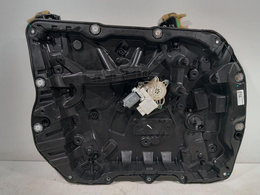 Raammechaniek elektrisch links voor BMW X7, Onderdelen@venauto.nl, Van der Ven Autorecycling B.V., Gebruikt, Ettenseweg 76, 4706 PB Roosendaal, The Netherlands