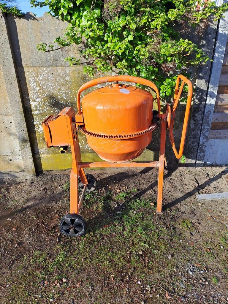 Betonmolen Lescha Euro-mix 125, Enlèvement, Utilisé