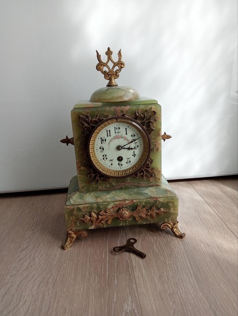 Schouwklok., Ophalen