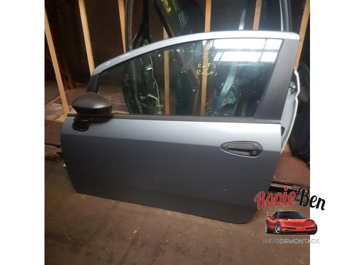 Portière 2portes gauche d'un Fiat Punto Grande, Autos : Pièces & Accessoires, -, 3 mois de garantie, Utilisé, Porte