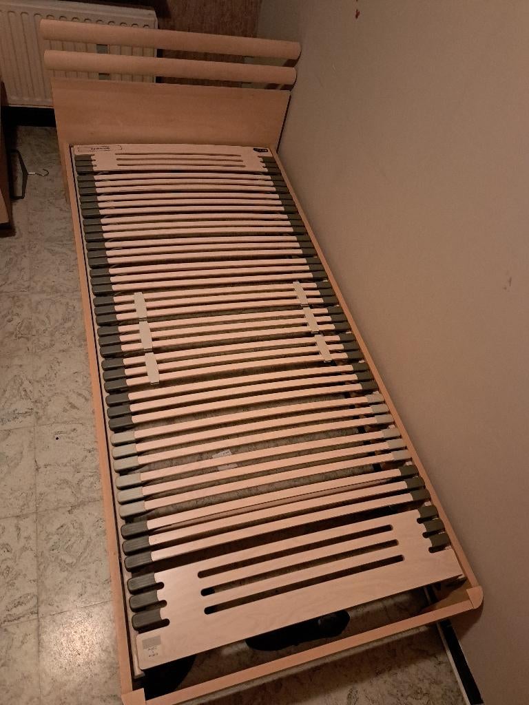 Cadre de lit et sommier à lattes, 90 cm, Une personne, Enlèvement, Utilisé