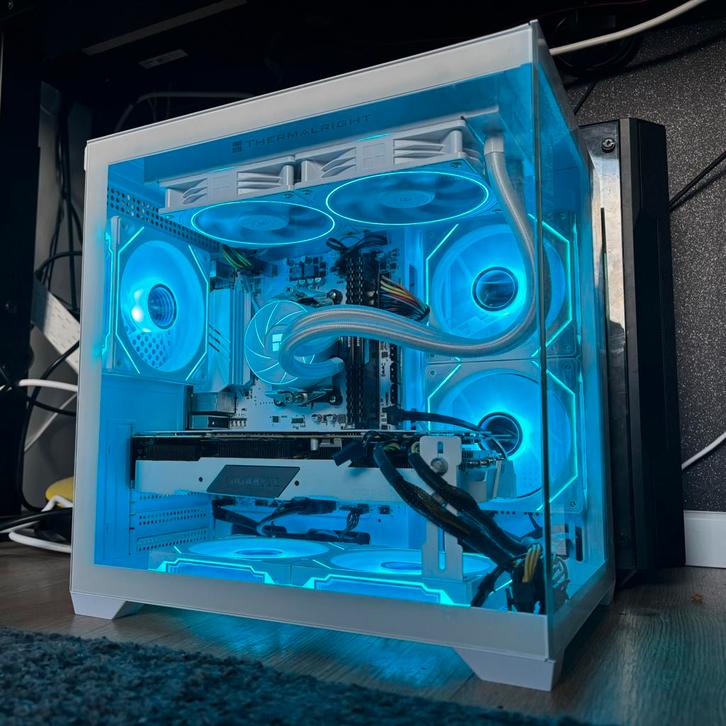 Gaming pc / Fortnite, CS2, Battlefield 6 / Wit, Informatique & Logiciels, Ordinateurs de bureau, Comme neuf, 4 Ghz ou plus, SSD