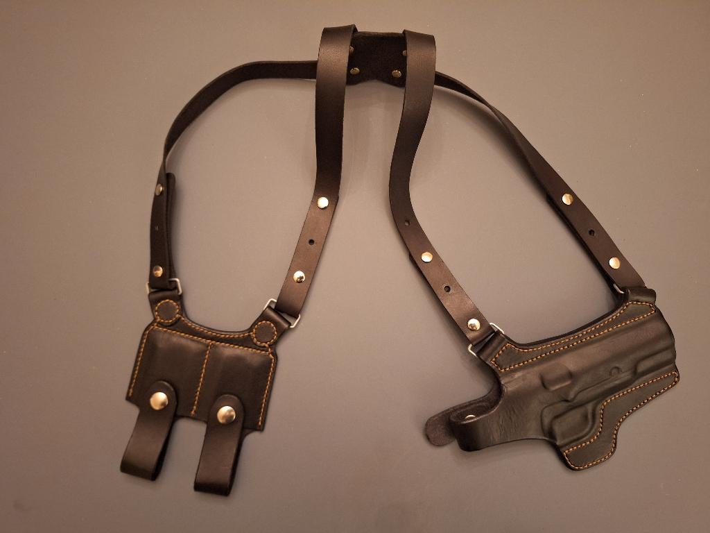 FN GP schouderholster., Sport en Fitness, Schietsport-accessoires, Ophalen, Nieuw