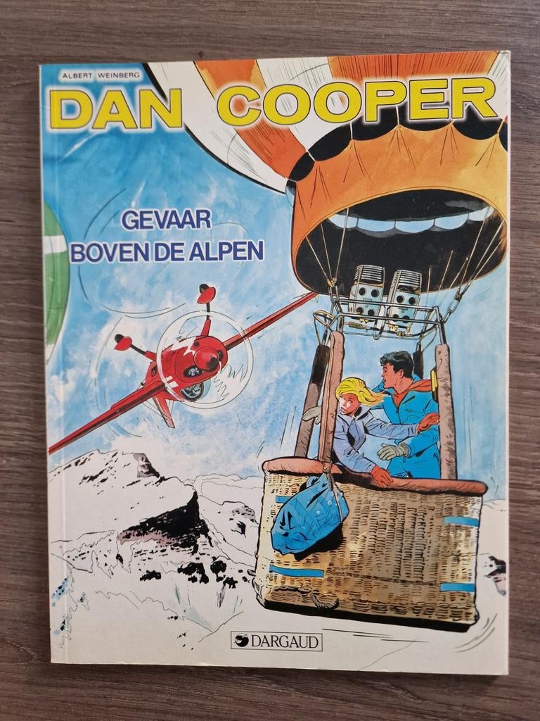 Strips. Dan Cooper, Gelezen, Albert weinberg, Ophalen of Verzenden, Meerdere stripboeken