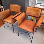 2 vintage smeedijzeren i stoelen met lederen stof!, Ophalen