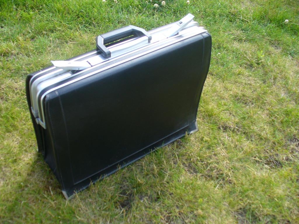 Lederen aktetas met 3 verdeelvakken, Computers en Software, Laptoptassen, Ophalen, Aktetas