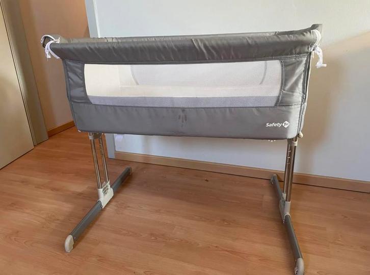 Safety 1st Co-Sleeper / Aanschuifwieg – Verstelbaar, Enfants & Bébés, Berceaux & Lits, Utilisé, Berceau, Enlèvement