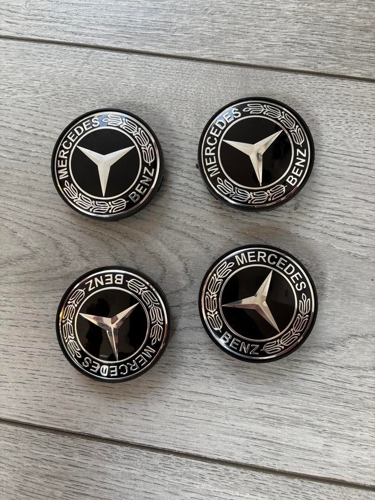 Mercedes centercaps, Auto diversen, Wieldoppen, Ophalen of Verzenden, Zo goed als nieuw