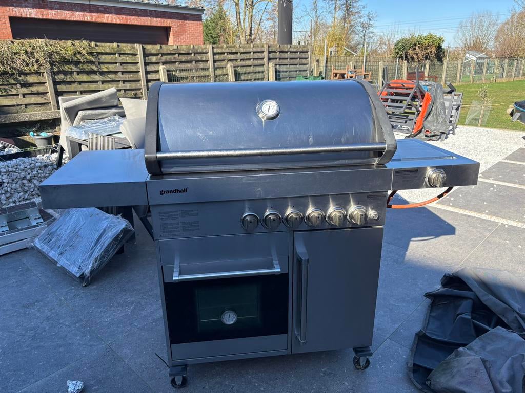 Gas bbq met kookvuur en oven, Ophalen, Zo goed als nieuw