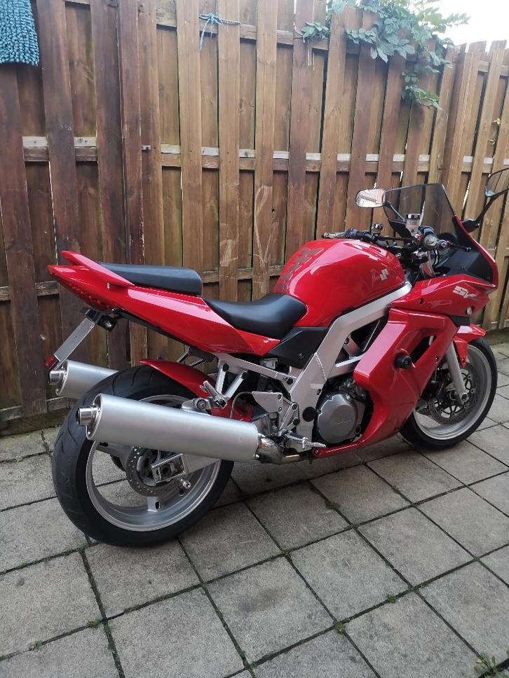 Sv. 1000s, Motoren, Motoren | Suzuki, Bedrijf, Naked bike, meer dan 35 kW, 2 cilinders, Minimaal motorrijbewijs A1, LED Verlichting