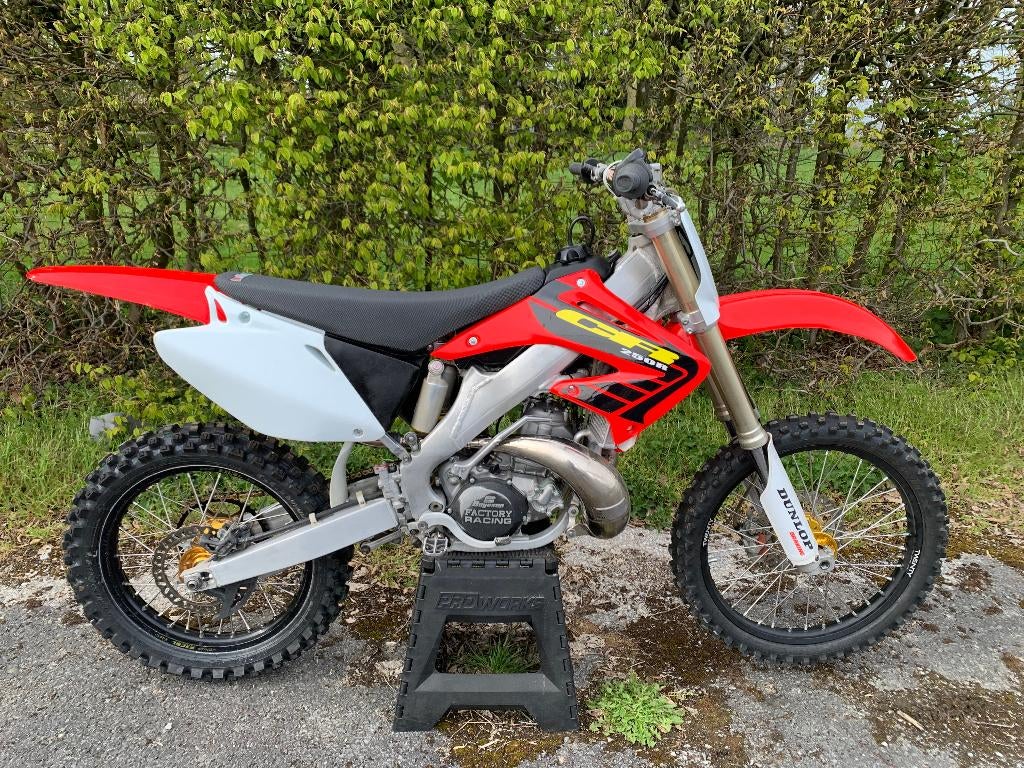 HONDA CR 250 - 2002, Particulier, Moto de cross, 250 cm³
