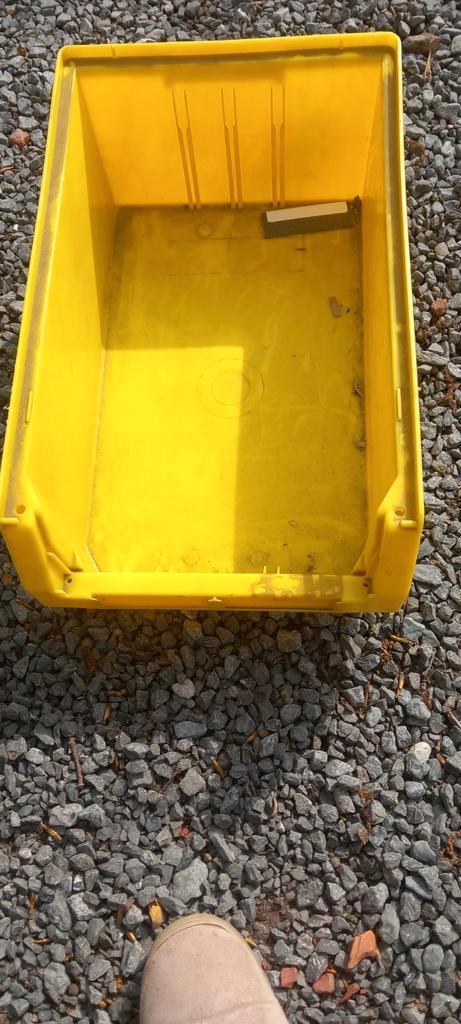 Qualitets volle Magazijn stapelbakken spot goedkoop ., Doe-het-zelf en Bouw, Kratten en Dozen, Ophalen