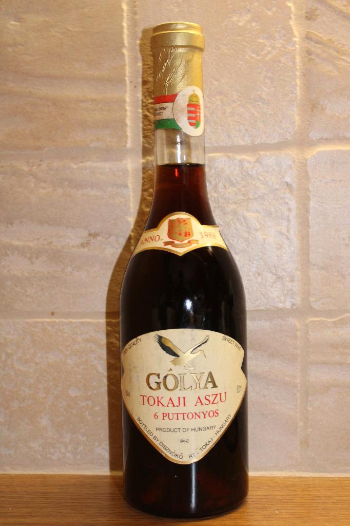 Tokaji Golya 1988   6 puttonyos, Collections, Vins, Comme neuf, Vin blanc, Autres régions, Pleine, Enlèvement