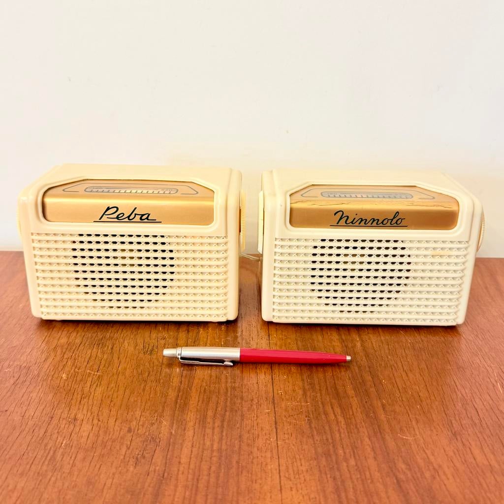 SET VAN 2 VINTAGE BUIZENRADIO’S 1950 BAKELIET MINI RADIO, Antiek en Kunst, Verzenden