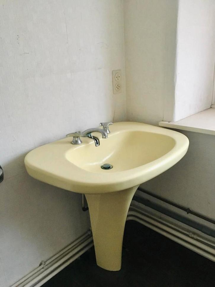 Prachtige vintage retro wastafel lavabo jaren 50/60, Verzamelen, Retro, Huis en Inrichting, Ophalen