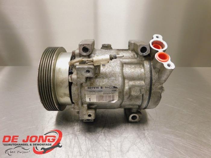 Aircopomp van een Dacia Logan, Auto-onderdelen, Overige Auto-onderdelen, Dacia, Gebruikt, 3 maanden garantie, Ophalen of Verzenden