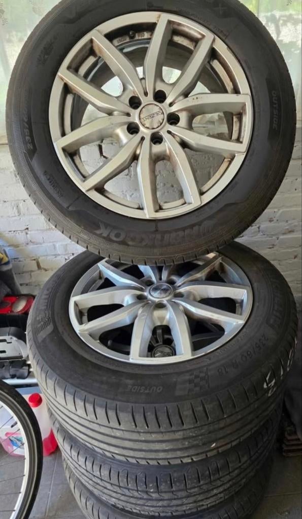 VOLVO XC 60 .
ZOMERBANDEN, Autos : Pièces & Accessoires, Pneus & Jantes, Enlèvement ou Envoi, Pneus été