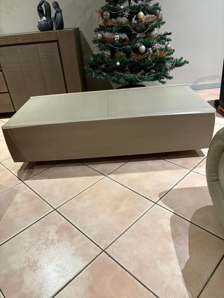 Table basse en chêne en très bon état, Maison & Meubles, Enlèvement, Comme neuf