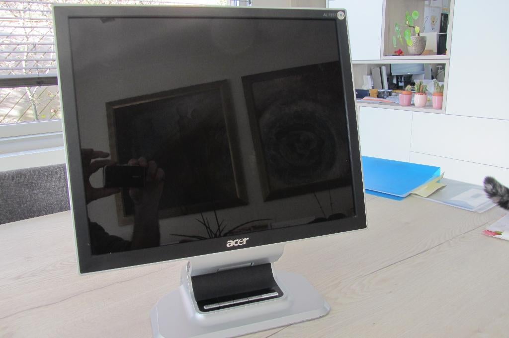 ACER MONITOR, Ophalen, Gebruikt, In hoogte verstelbaar, Overige typen