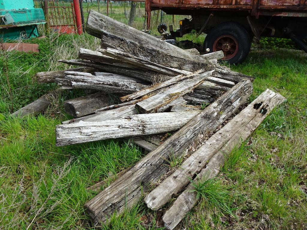 GRATIS: Spoorwegdwarsliggers voor brandhout, Ophalen, Overige houtsoorten, Blokken