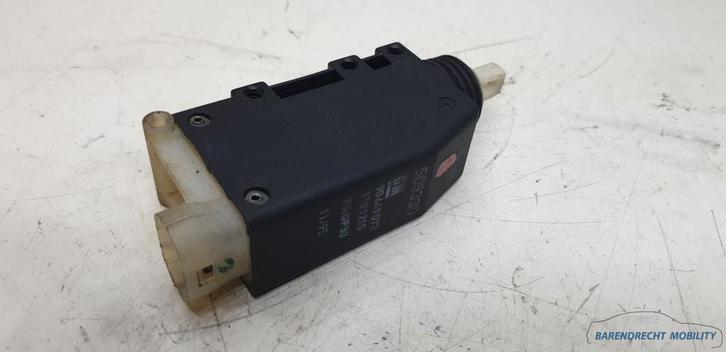 Centrale deurvergrendeling motor Opel Corsa B Tigra Saab II, Auto-onderdelen, Elektronica en Kabels, Opel, Saab, Gebruikt