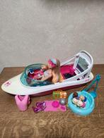 Barbie boot ,2 Barbies en assecoires, Ophalen of Verzenden, Zo goed als nieuw, Barbie