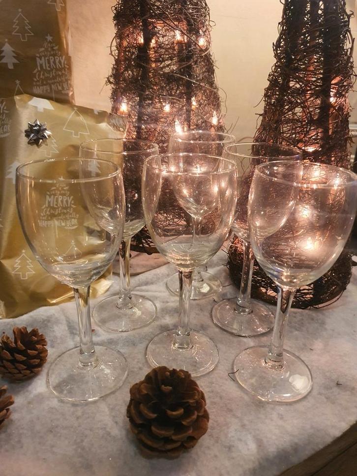 6 wijnglazen 16,5 cm, Verzamelen, Glas en Drinkglazen, Zo goed als nieuw, Ophalen