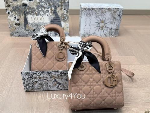 Prachtige Lady D, Handtassen en Accessoires, Tassen | Damestassen, Nieuw, Handtas, Overige kleuren, Ophalen of Verzenden
