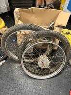 Set wielen honda amigo novio, Fietsen en Brommers, Brommeronderdelen | Oldtimers, Ophalen, Gebruikt