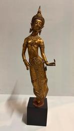 Beeldje Thaise danseres, Enlèvement, Utilisé, Fantasy