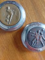 Twee tabaksdozen met afbeelding voetballers jaren 30/40, Antiek en Kunst, Ophalen