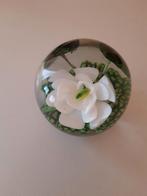 Decoratief glazen bol met bloem, Enlèvement