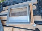 velux 98 de haut sur 78, Doe-het-zelf en Bouw, Raamkozijnen en Schuifdeuren, Ophalen of Verzenden, Gebruikt