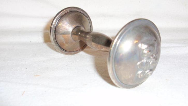Mooie oude zilver kleurige metalen baby rammelaar, Enfants & Bébés, Jouets | Jouets de bébé, Comme neuf, Hochet, Sonore, Enlèvement ou Envoi