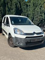 Citroen berlingo 1.6hdi automaat airco trekhaak 2012 euro 5, Auto's, Citroën, Euro 5, Stof, 4 cilinders, Wit