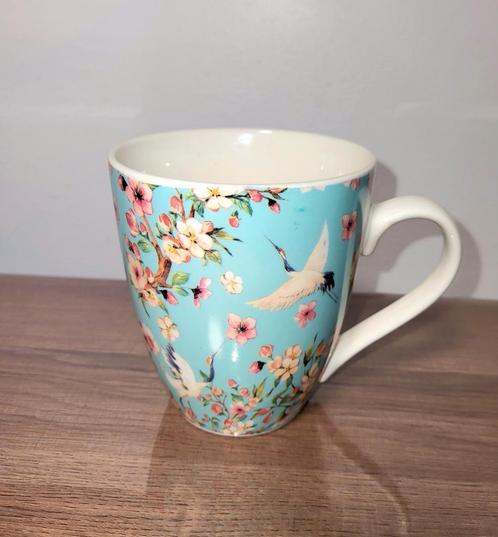 Blauwe Grote Latte kopje met bloemen motief, Huis en Inrichting, Keuken | Servies, Zo goed als nieuw, Ophalen of Verzenden