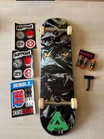 Limited skateboard merk palace/independent, Sport en Fitness, Skateboarden, Ophalen, Zo goed als nieuw, Skateboard