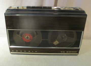 Retro Bandrecorder op Batterijen - Grundig TK 2200 beschikbaar voor biedingen
