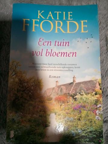 Een tuin vol bloemen  beschikbaar voor biedingen