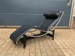 Originele Cassina Lc4 Chais longue, in Topstaat, Huis en Inrichting, Ophalen of Verzenden, Knoll togo mah jong flos edra cassina b&b italia artifort