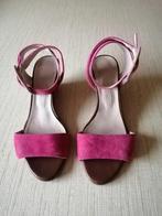 mooie sleehak sandalen Mezura  maat 36, Zo goed als nieuw, Mezura, Sandalen of Muiltjes, Ophalen of Verzenden