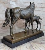 Grote Bronzen Beeld vann een Paar en Veulen GRATIS LEVERING, Antiek en Kunst, Verzenden, Brons