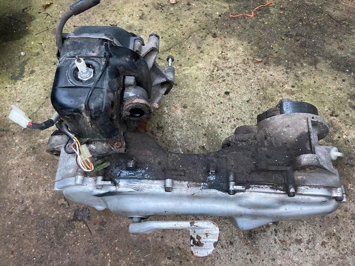 Moteur spirit stunt rocket, Fietsen en Brommers, Brommeronderdelen | Scooters, Yamaha, Blok, Ophalen of Verzenden