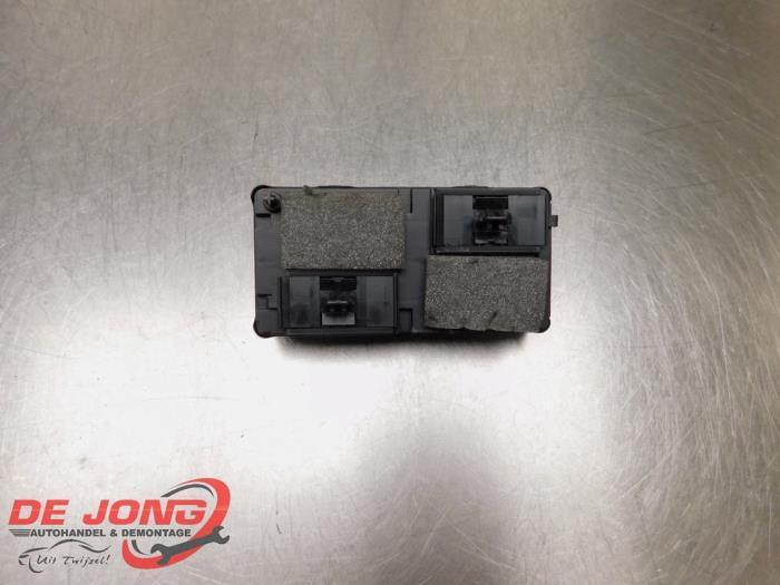 Module gonflage pneus d'un Peugeot 407, Autos : Pièces & Accessoires, Électronique & Câbles, Peugeot, Utilisé, 3 mois de garantie