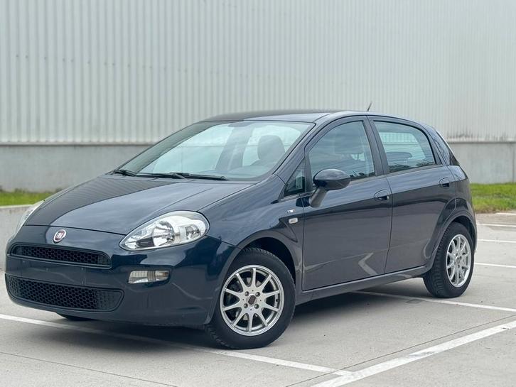 Fiat punto 1.2 benzien euro 6b, Auto's, Fiat, Particulier, Punto, Trekhaak, Benzine, Euro 6, Handgeschakeld, Grijs, Stof, Voorwielaandrijving