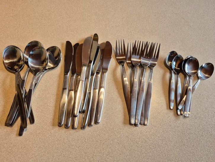 Bestekset (28 stuks) messen vorken lepels koffielepels, Huis en Inrichting, Keuken | Bestek, Zo goed als nieuw, Bestekset, Inox of Chroom