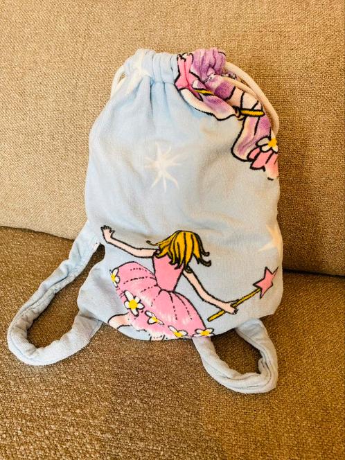 🌟 Zwembad-/strandlaken met sterren en prinsessen! 🌟, Huis en Inrichting, Badkamer | Badtextiel en Accessoires, Zo goed als nieuw